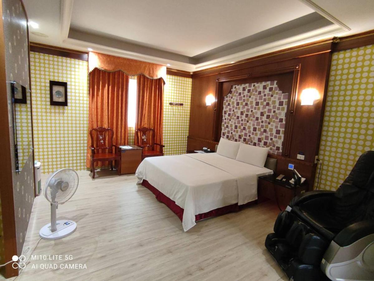 Blue Sky Motel Guishan Esterno foto